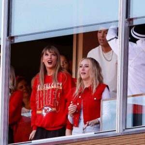 Brittany Mahomes shuts down ‘losers’ who hate on Taylor Swift: ‘Let them know’