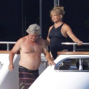 Congratulations to Kurt Russell and Goldie Hawn who celebrate their 40th anniversary…