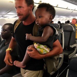 Man Offered to Help Me with My Baby on a Plane — I Was Relieved Until I Saw…