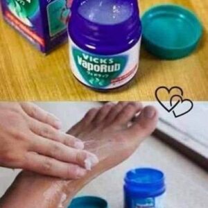 She Applies Vicks Vaporub On Her Feet Before Bed; When You Know The Reason, You will Do The Same! Must express something to keep getting my recipes… She Applies Vicks Vaporub On Her Feet Before Bed; When You Know The Reason, You will Do The Same! Must express something to keep getting my recipes…
